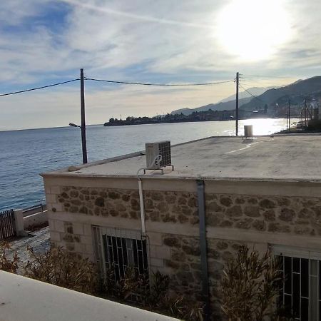 شقة Balcony To Waves Aigeira المظهر الخارجي الصورة
